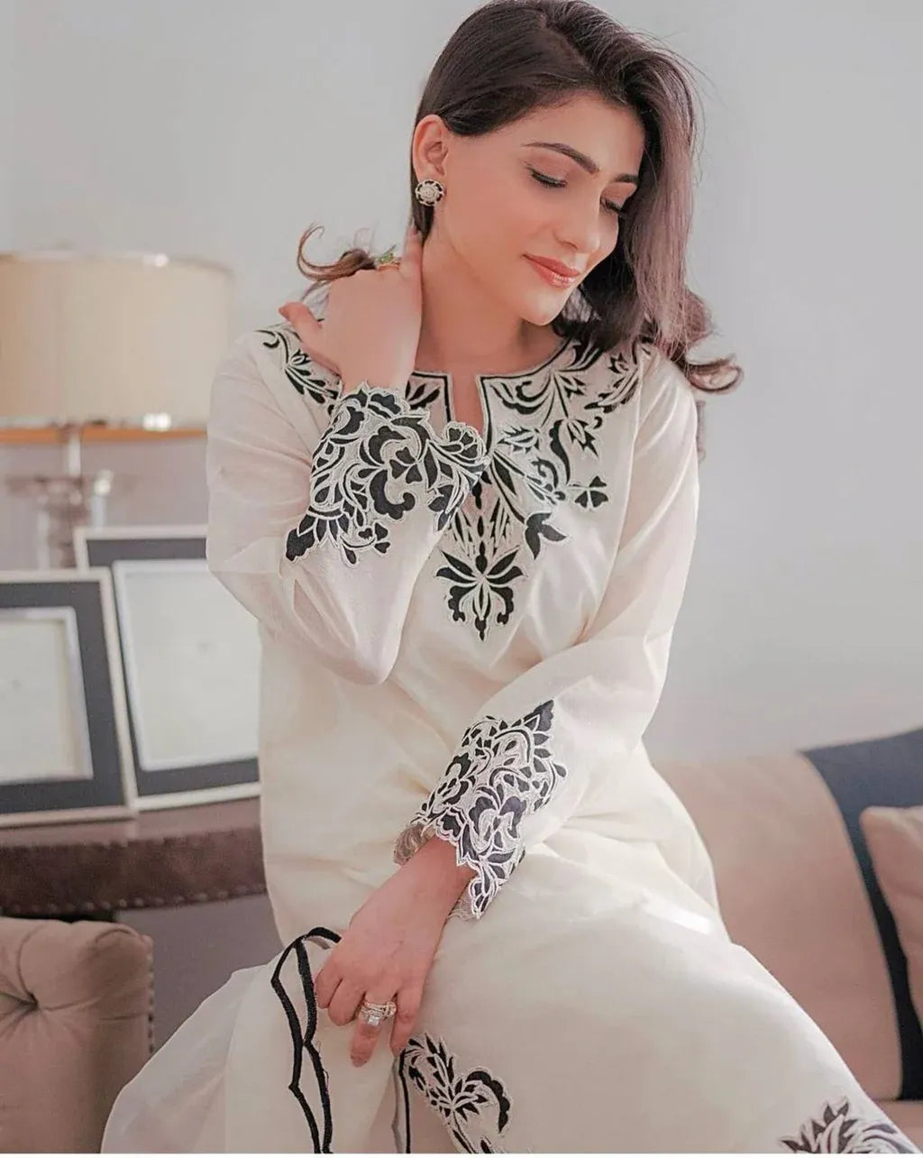 MARIA.B-3PC LAWN EMBROIDERED SHIRT WITH EMBROIDERED ORGANZA DUPATTA & TROUSER-RP-4604