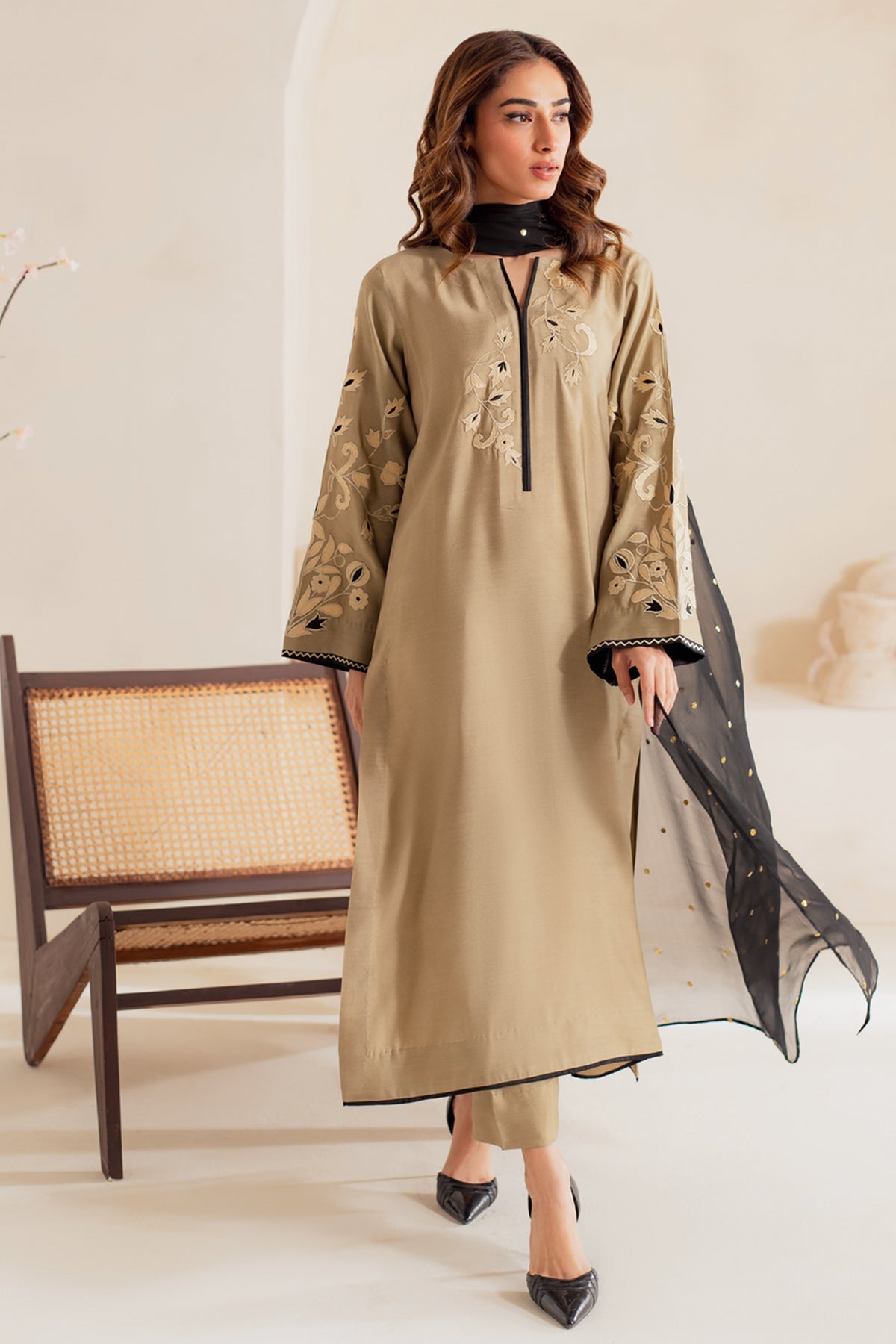 VINTAGE-3PC DHANAK EMBROIDERED SHIRT WITH KHADDI NET EMB DUPATTA AND TROUSER-BIC-4292