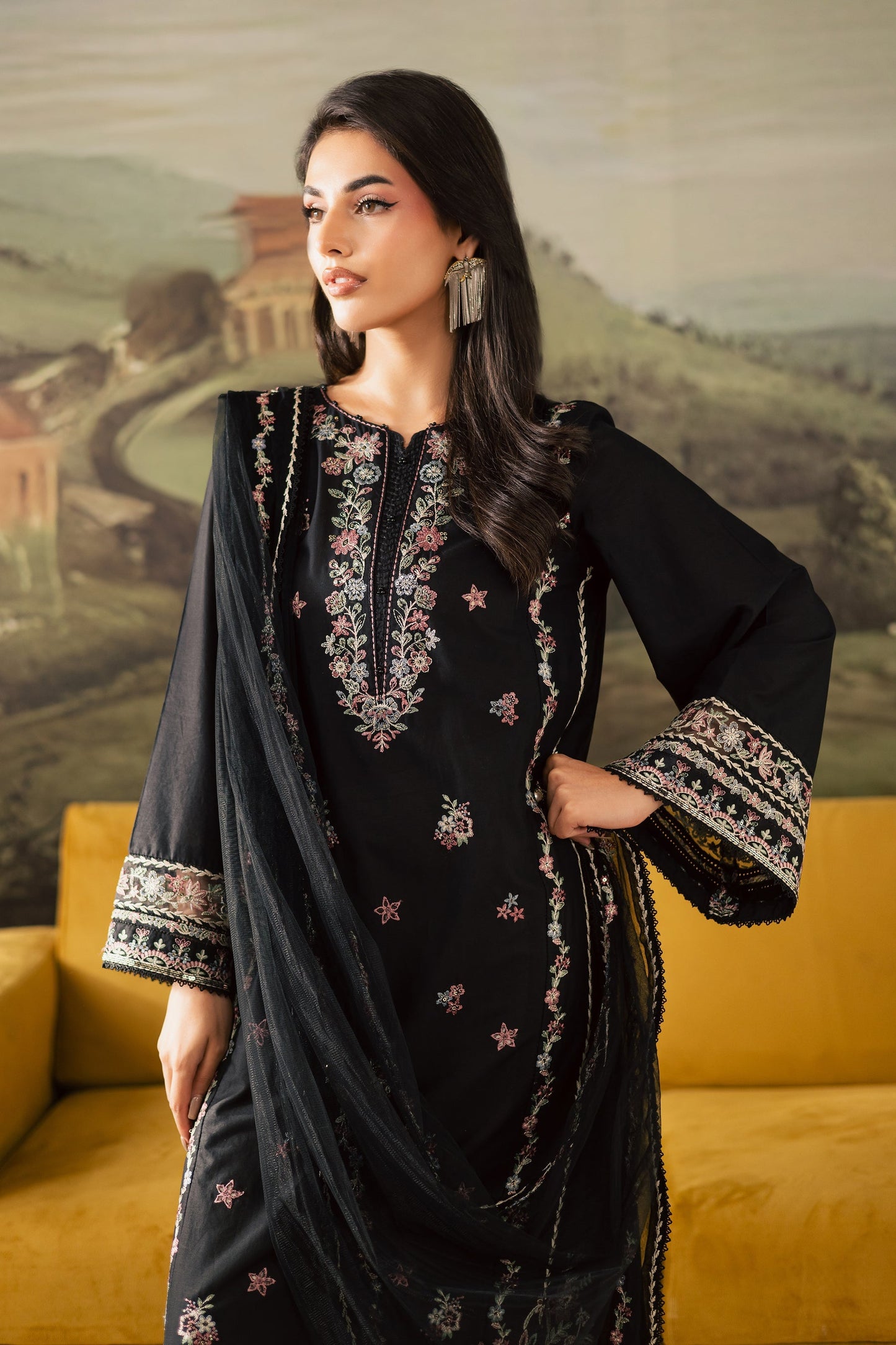 BATIK-3PC DHANAK EMBROIDERED SHIRT WITH CHIFFON EMBROIDERED DUPATTA AND TROUSER-BIC-4189