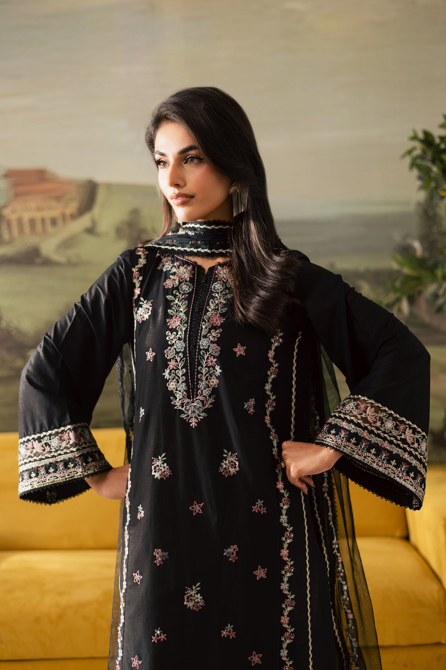 BATIK-3PC DHANAK EMBROIDERED SHIRT WITH CHIFFON EMBROIDERED DUPATTA AND TROUSER-BIC-4189