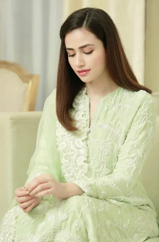 BAREEZE- 3PC LAWN EMBROIDERED SHIRT WITH ORGANZA EMBROIDERED DUPATTA & TROUSER-RP-4605