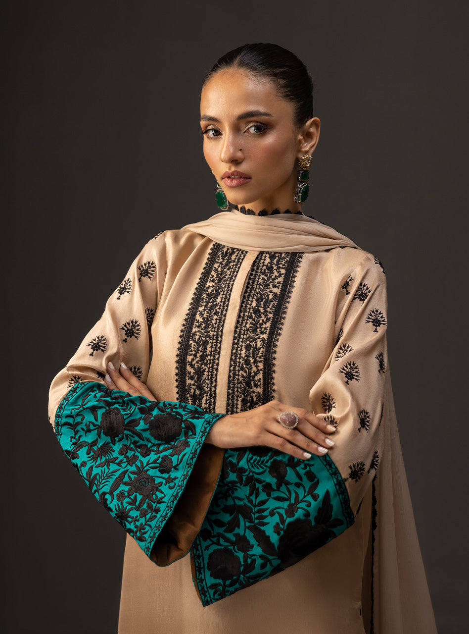 ZAINAB CHOTANI-3PC SHAMOZ SILK PRINT EMBROIDERED SHIRT WITH SOFT SILK PRINT DUPATTA & SILK TROUSER BIC-1717