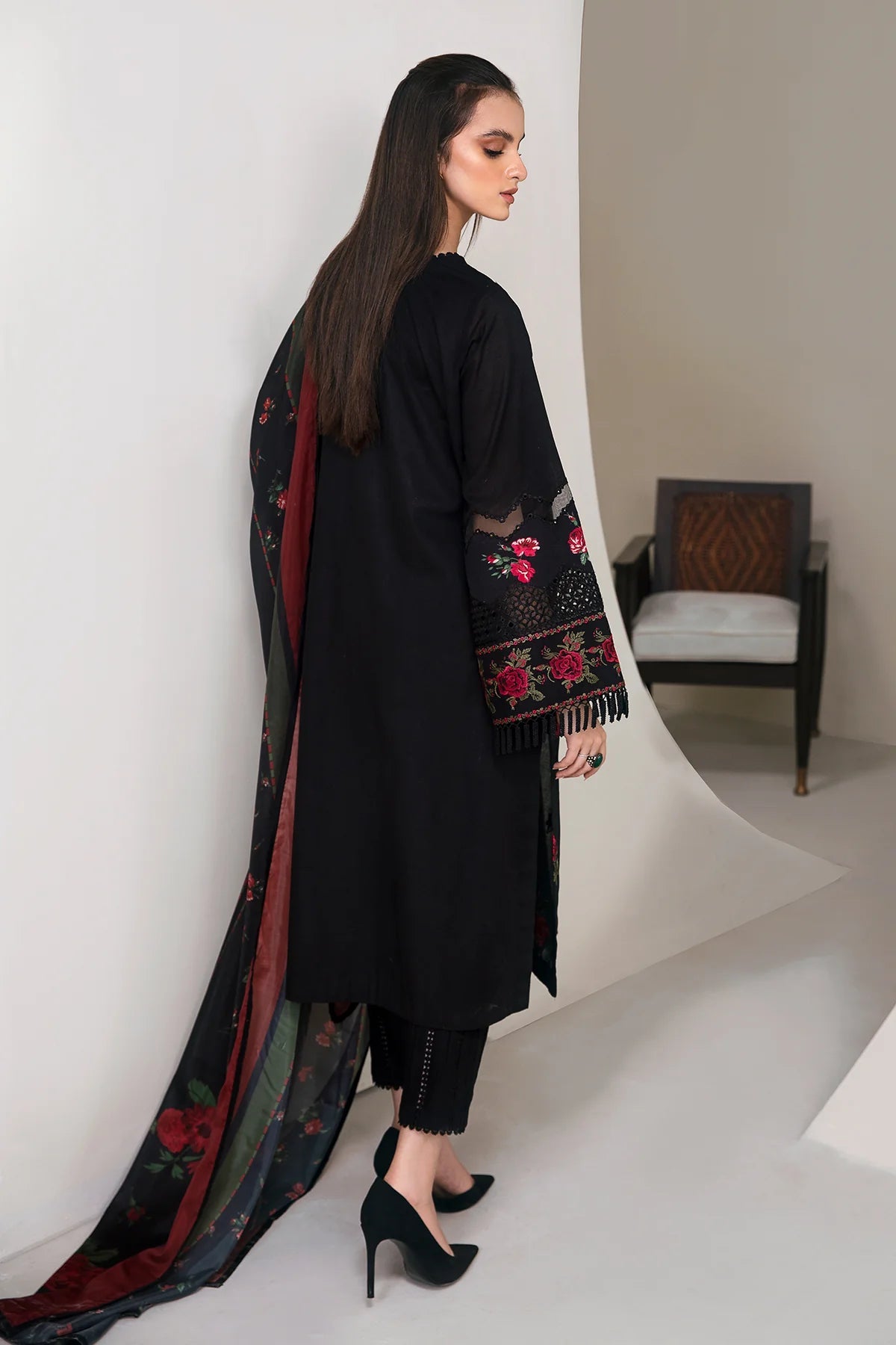 BAROQUE-3PC DHANAK EMBROIDERED SHIRT WITH COURTRAI PRINTED SHAWL AND TROUSER-BIC-4004