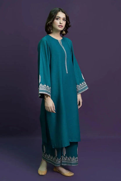 URGE-2PC KHADAR EMBROIDRED SHIRT WITH AND EMBROIDRED TROUSER-RP137