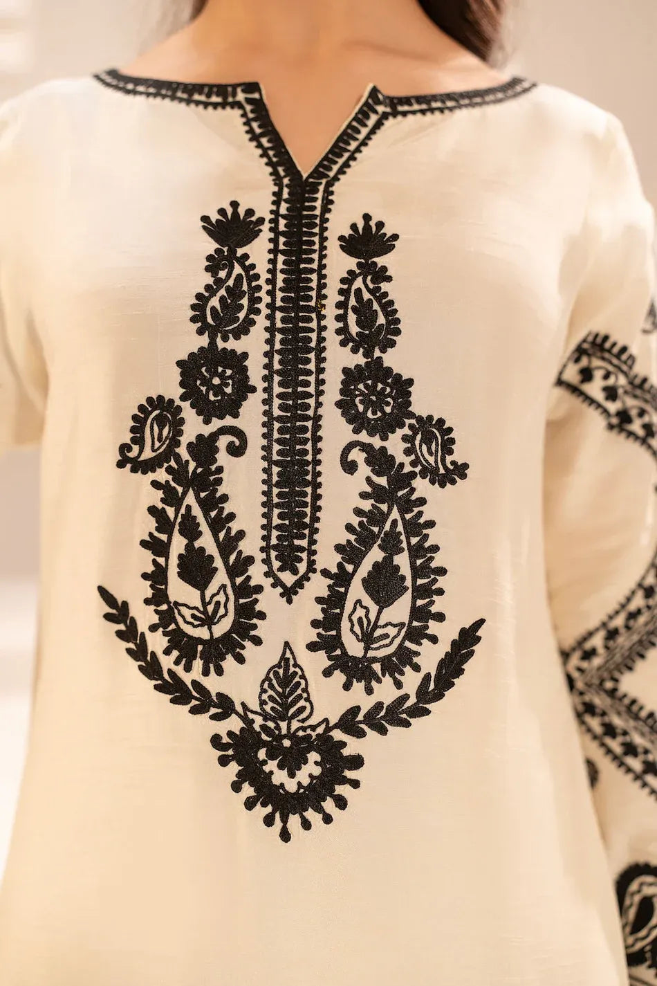 MIRANA-3PC LAWN EMBROIDERED SHIRT WITH KHADDI NET EMBROIDERED DUPATTA & TROUSER-RP-4701