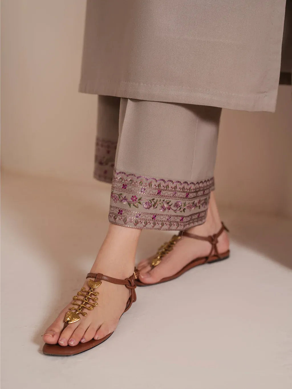 GARNET-3PC LAWN EMBROIDERED SHIRT WITH CHIFFON PRINTED DUPATTA AND EMB TROUSER-RP-4617