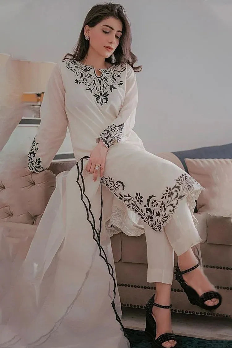 MARIA.B-3PC LAWN EMBROIDERED SHIRT WITH EMBROIDERED ORGANZA DUPATTA & TROUSER-RP-4604