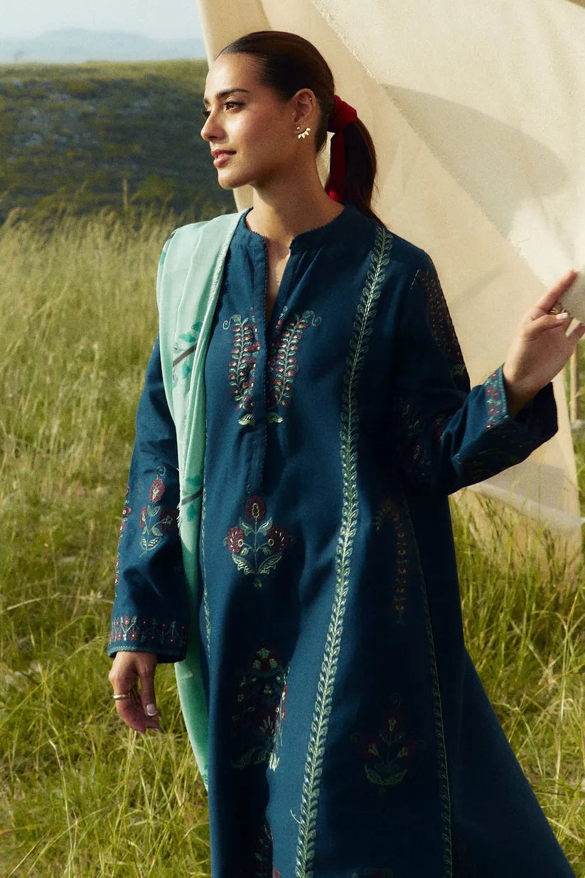 ZARA SHAHJAHAN- 3PC KHADAR EMBROIDERED SHIRT WITH KOTAIL PRINT SHAWL AND TROUSER-RP124