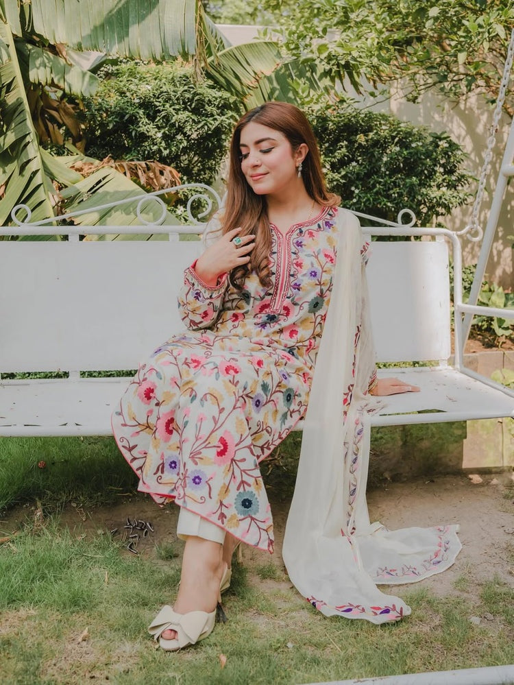 SAPPHIRE-3PC DHANAK EMBROIDERED SHIRT WITH BAMBER CHIFFON EMBROIDERED DUPATTA & TROUSER-BIC-4299