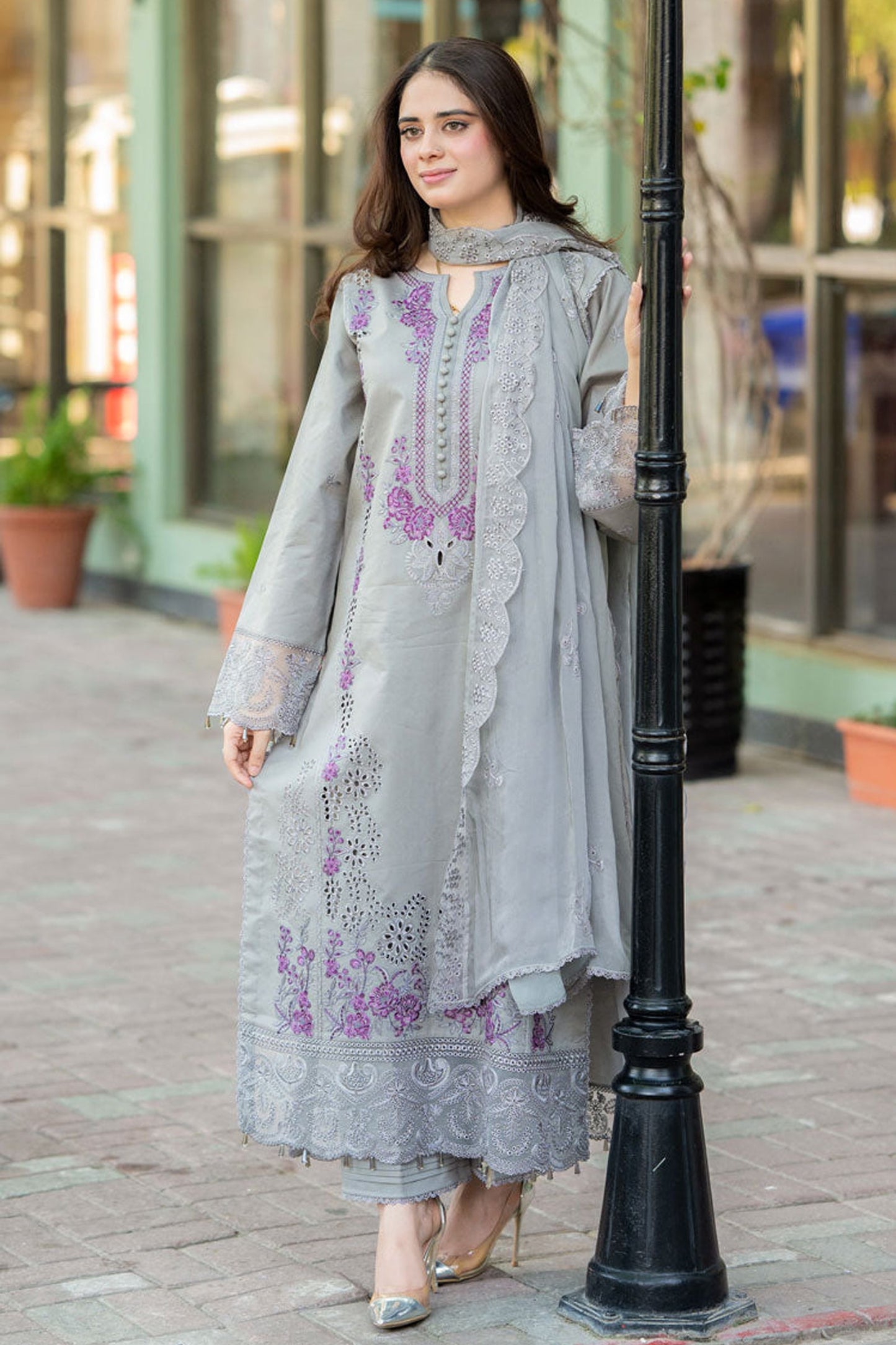 LIBAAS-3PC DHANAK EMBROIDERED SHIRT WITH CHIFFON EMBROIDERED DUPATTA AND TROUSER BIC-4069